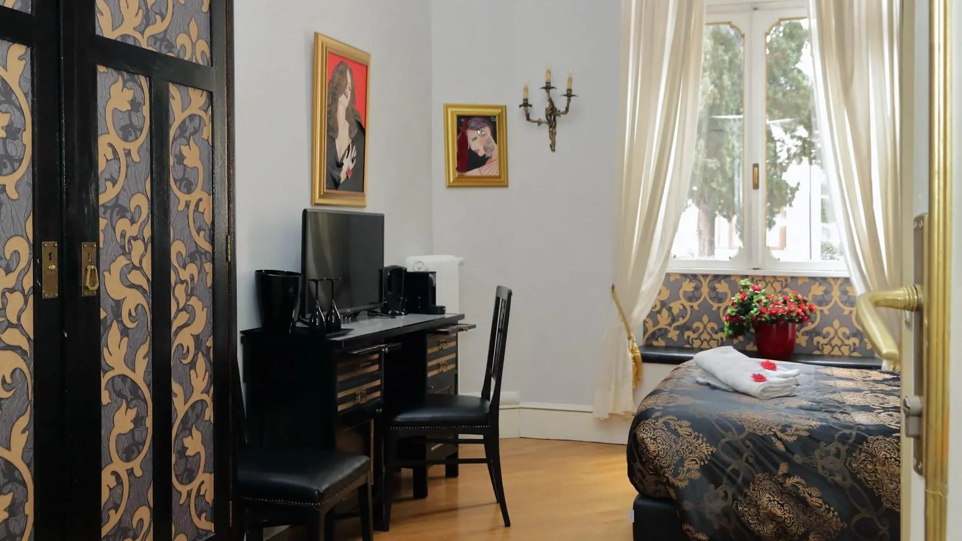 Domus Monami Luxury Suites Rome