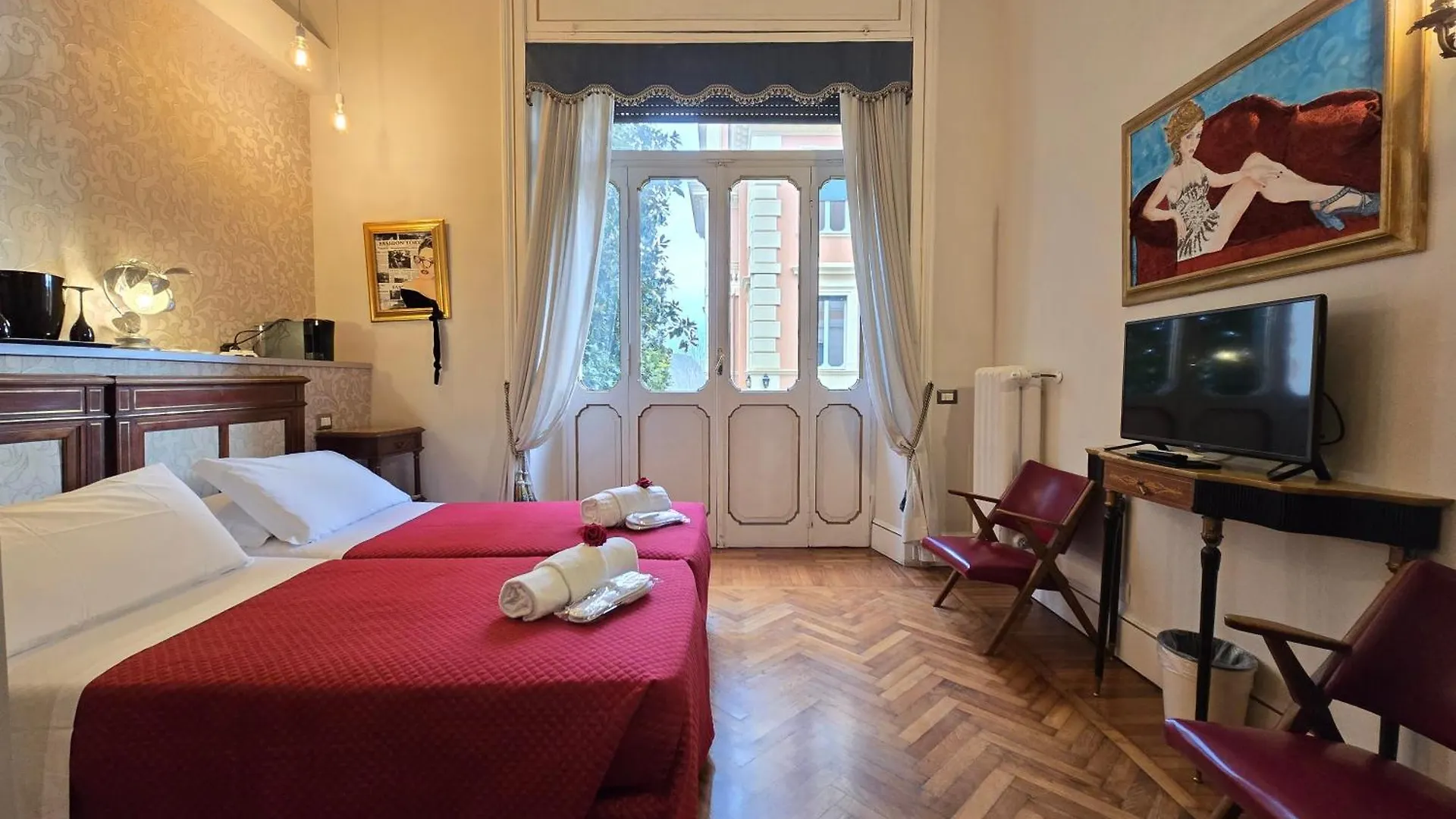 Domus Monami Luxury Suites contacts